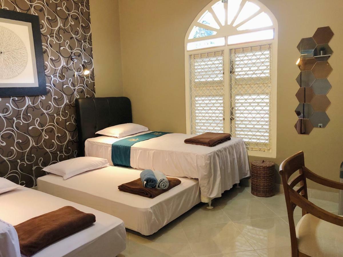 Argya Guesthouse 요그야카르타 외부 사진